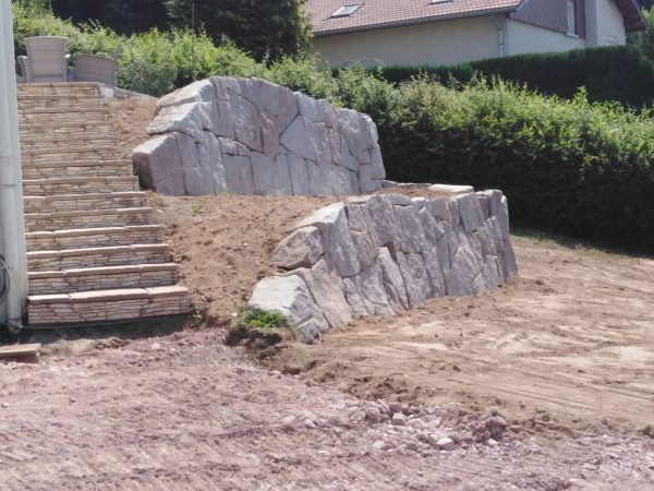 Travaux d&rsquo;enrochement et de consolidation dans les Vosges Saint-Di&eacute;-des-Vosges 1