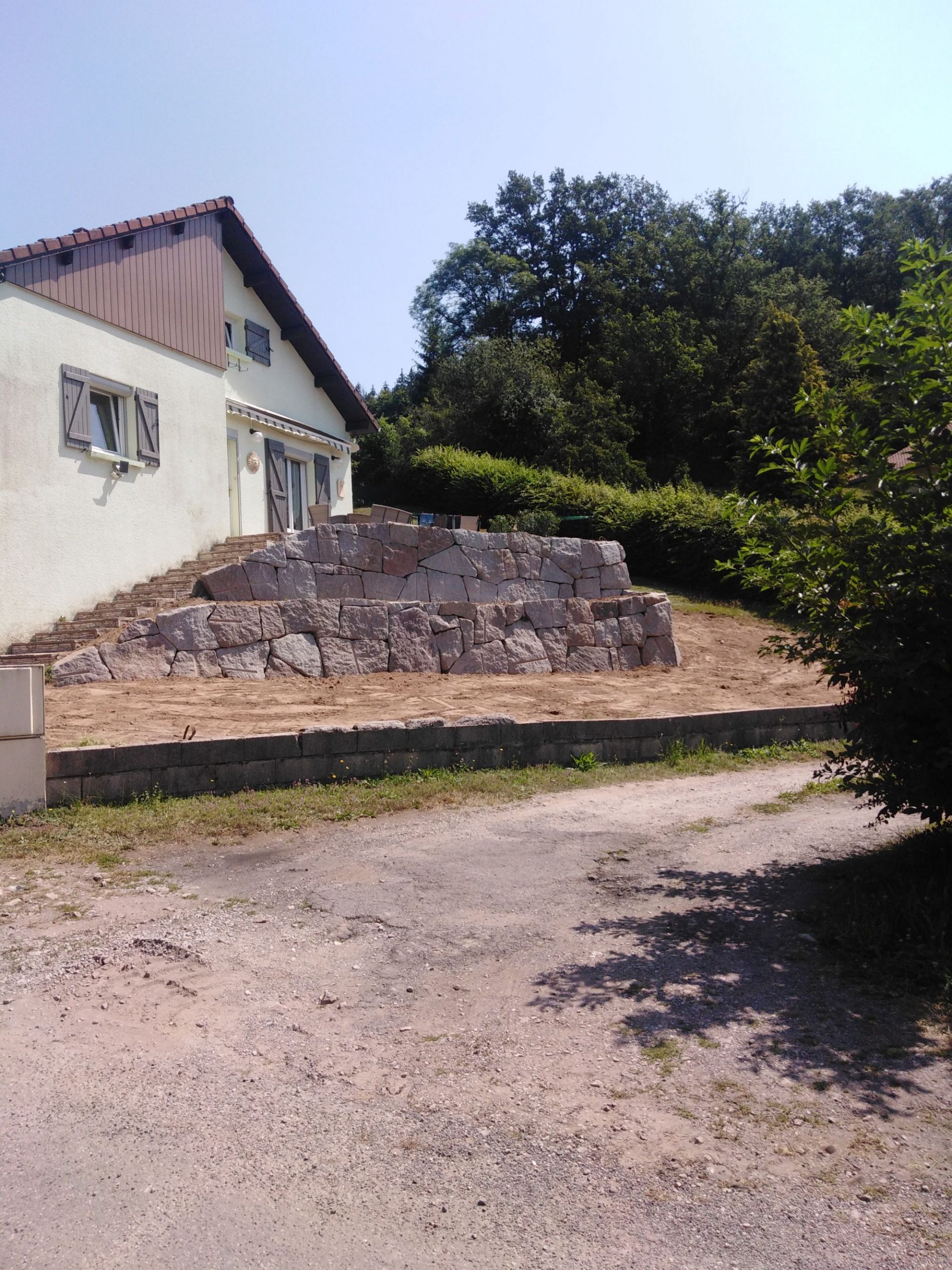 Travaux d&rsquo;enrochement et de consolidation dans les Vosges Remiremont